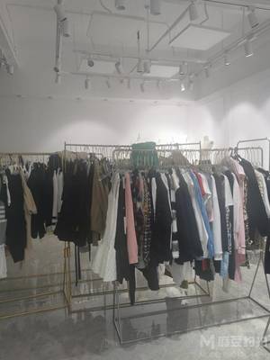 本公司在廣州萬佳服裝批發市場和廣州十三行新中_模特約拍動態