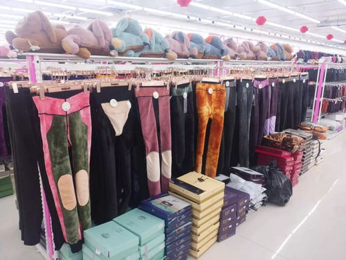 玉門火狐貍服裝批發城24號試營業 折扣巨獻，批發價格再創新低